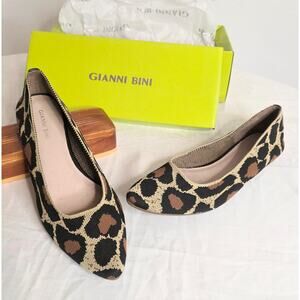 Gianni Bini Animal Print Flats Women's Size 9.5M Original Box Worn Once Inside